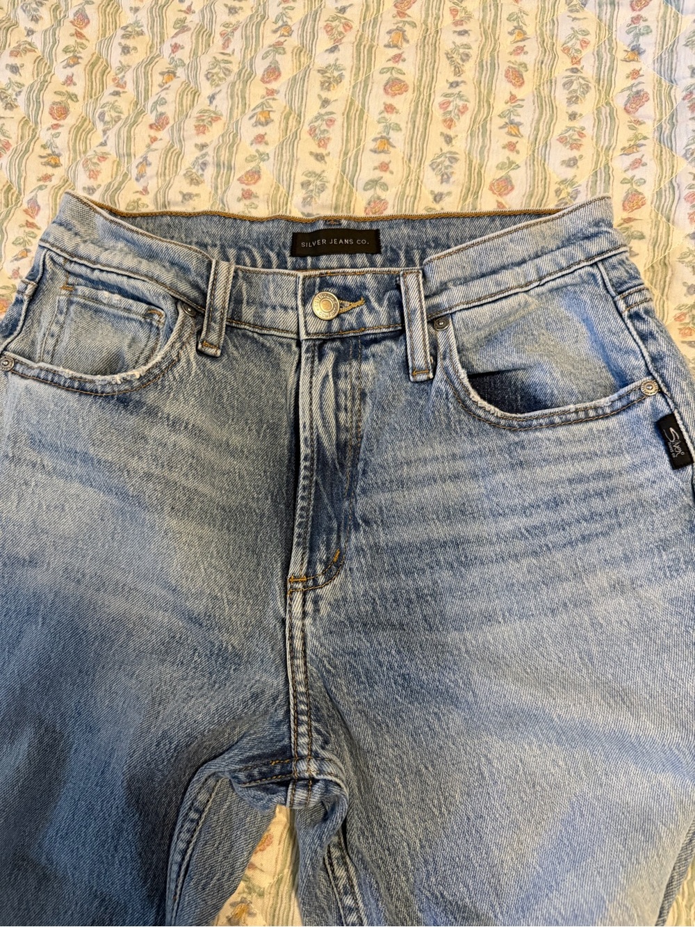 Silver Jeans Light Wash High-Rise Straight Jeans